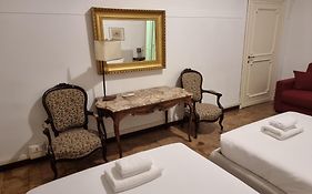 Luxury 2 Bedroom Apartment In The Heart Of Roma