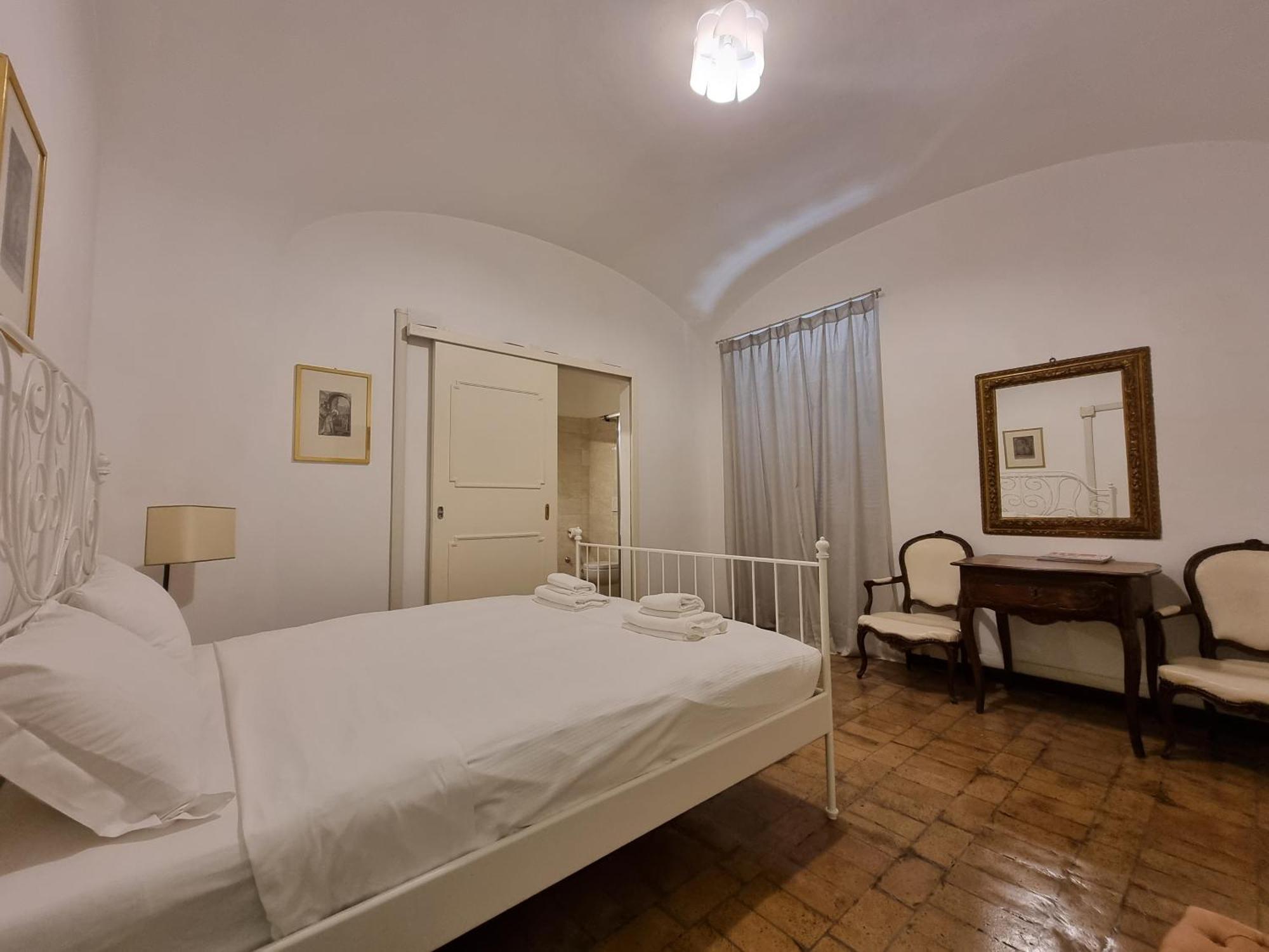 Luxury 2 Bedroom Apartment In The Heart Of Roma Extérieur photo